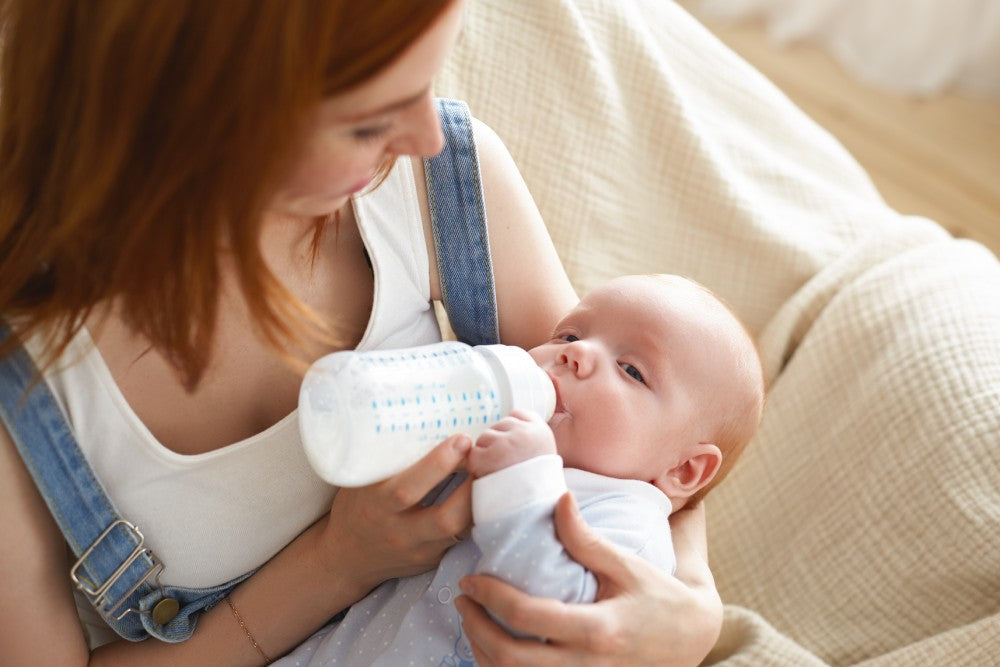 Can I Bottle Feed and Breastfeed at the Same Time?