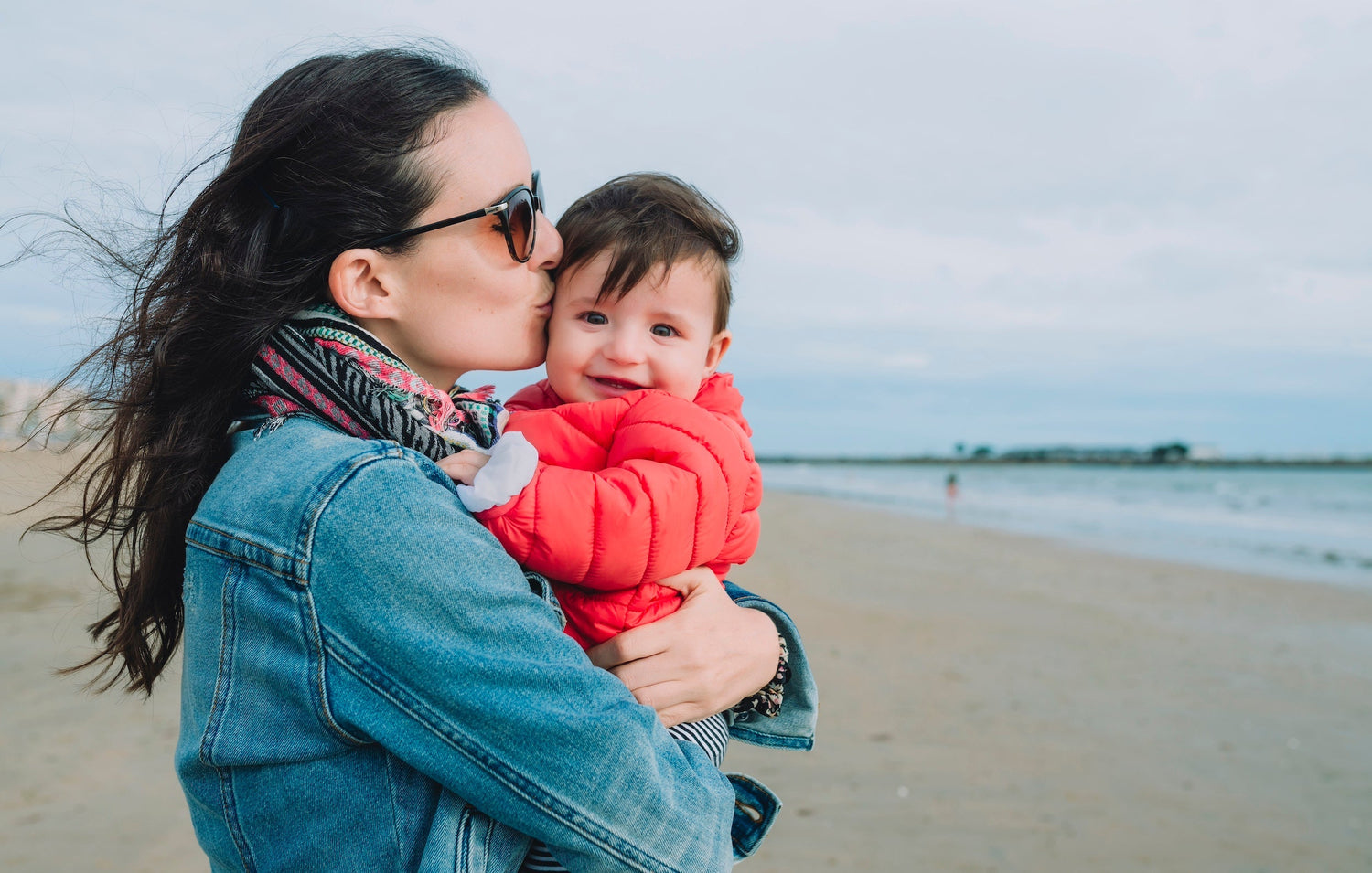 Breastfeeding While Travelling? All the Gear You Need for Pumping on the Go