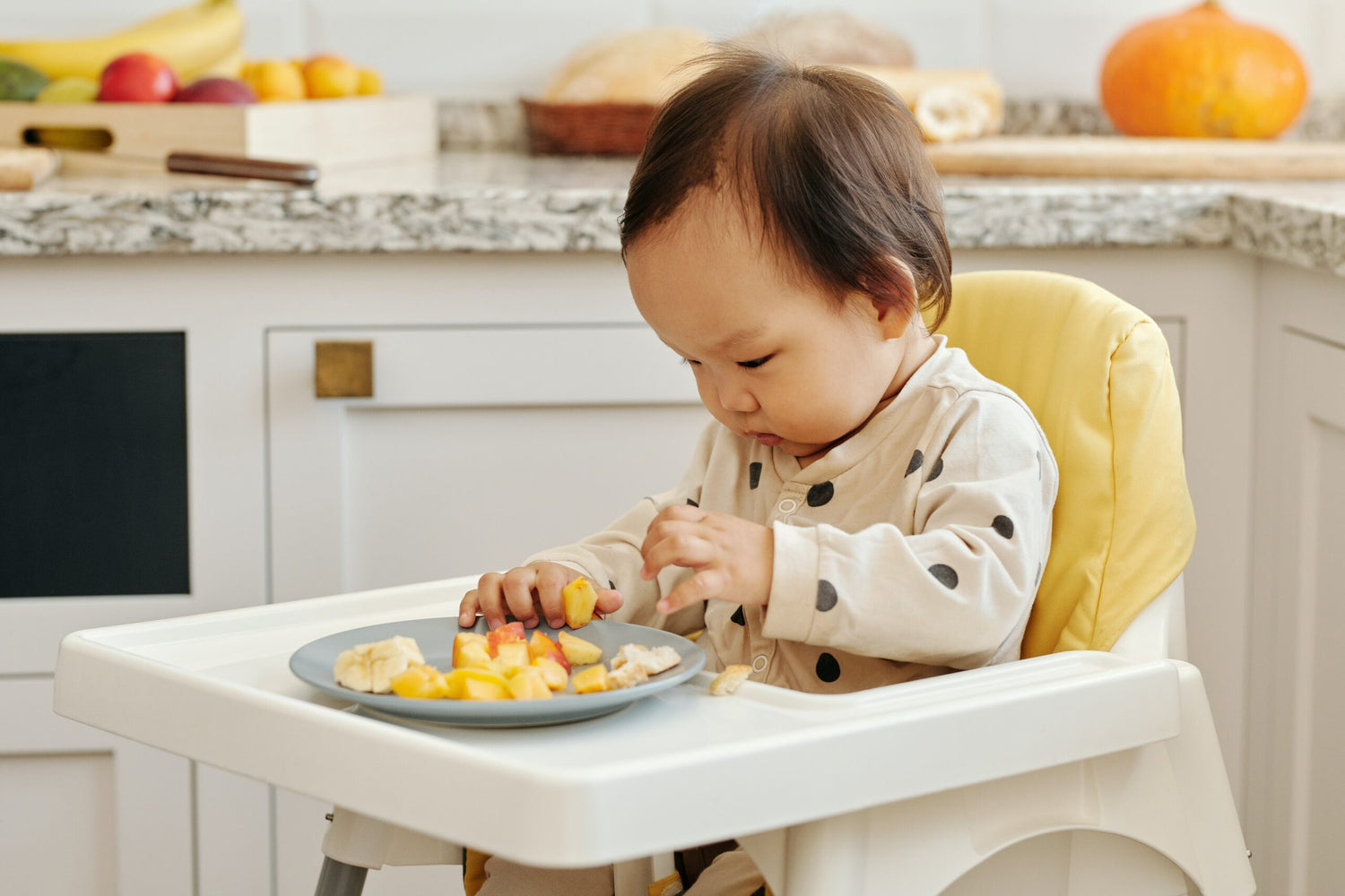 Baby Led Weaning: Is It Right for You and Your Baby